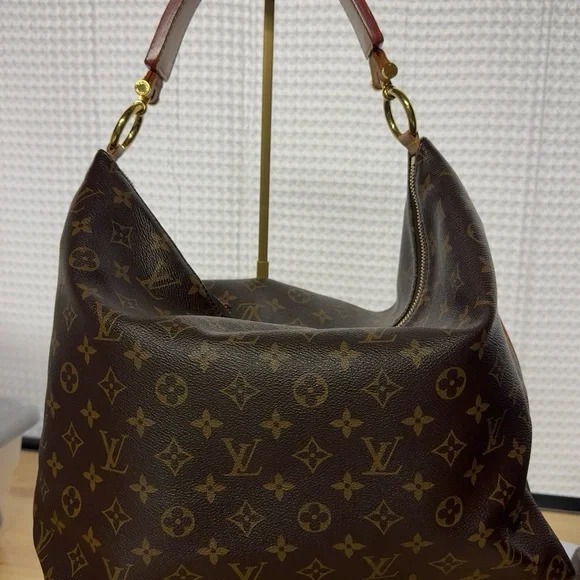 Louis Vuitton Sully MM Monogram Shoulder Bag - Picture 5 of 16
